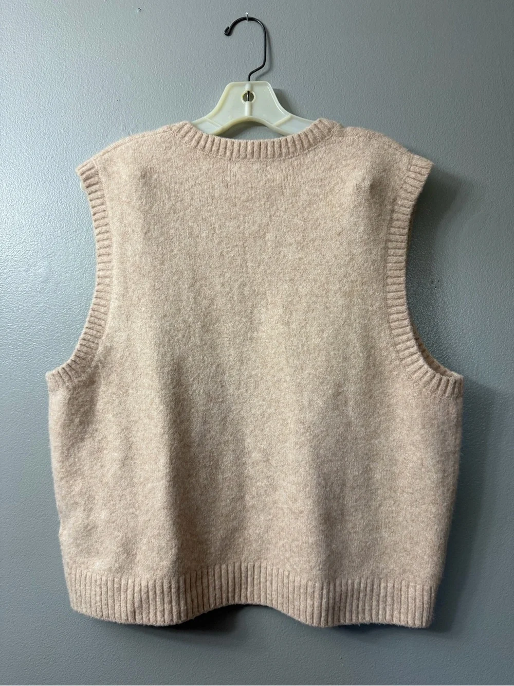 J.CREW Extra-Soft V-neck vest Sweater - Cream xl